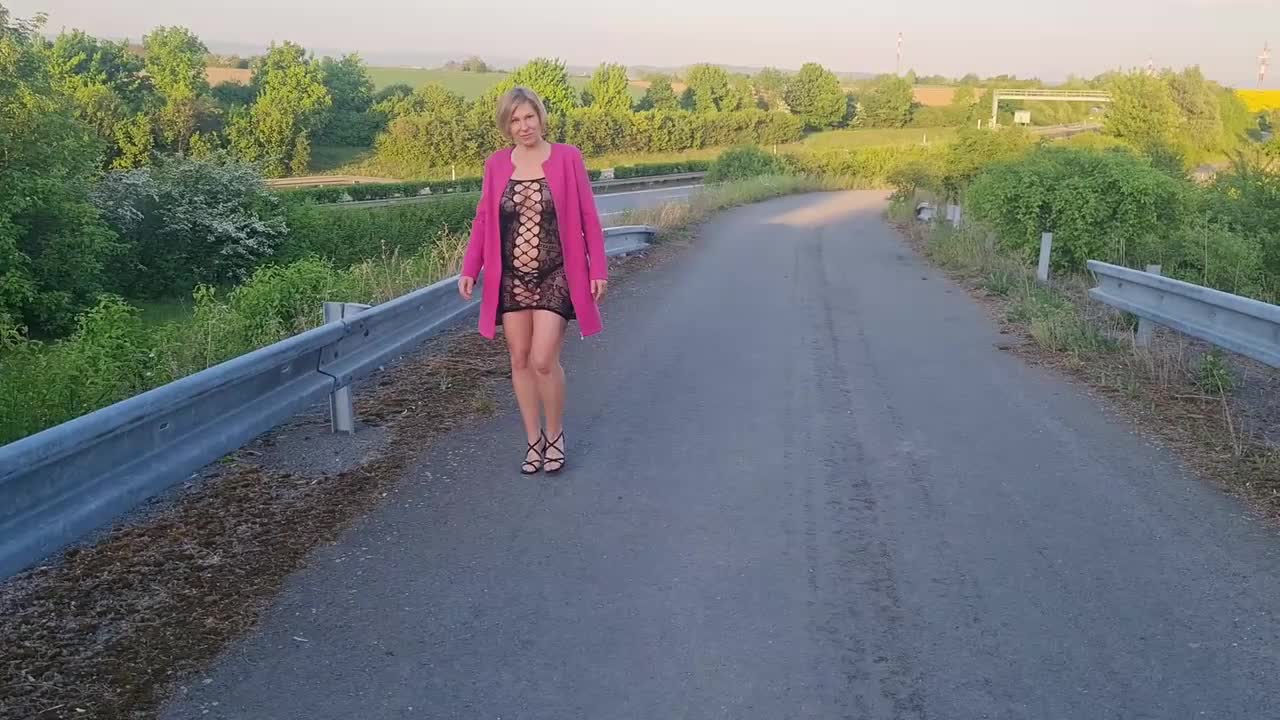 Pic #1By the road